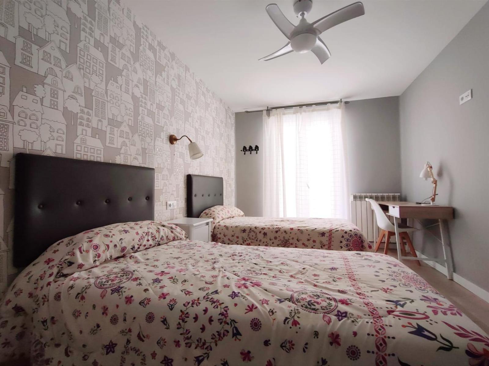 Serendipia Apartamentos 3 Logrono Bagian luar foto